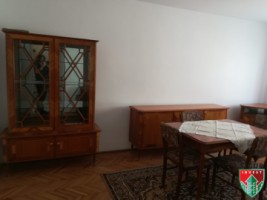 apartament-2-camere-decomandat-et2-zona-vasile-aron-semaforului-3